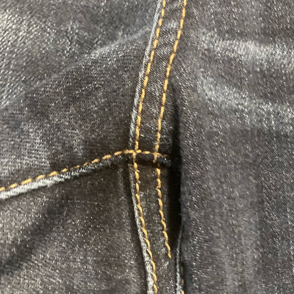 American Eagle women’s skinny jeans - Picture 3 of 9